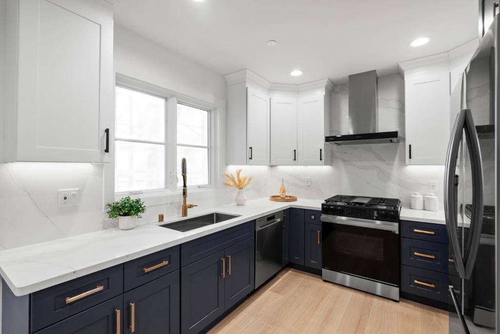 San Carlos, CA 94070,560 El Camino Real #303