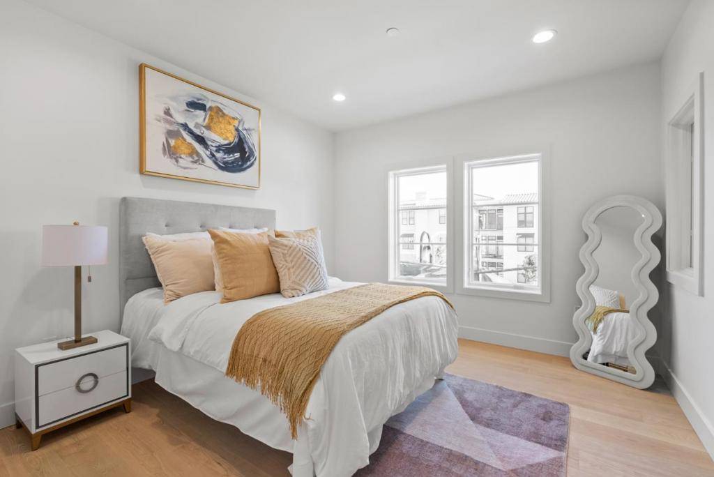 San Carlos, CA 94070,560 El Camino Real #303