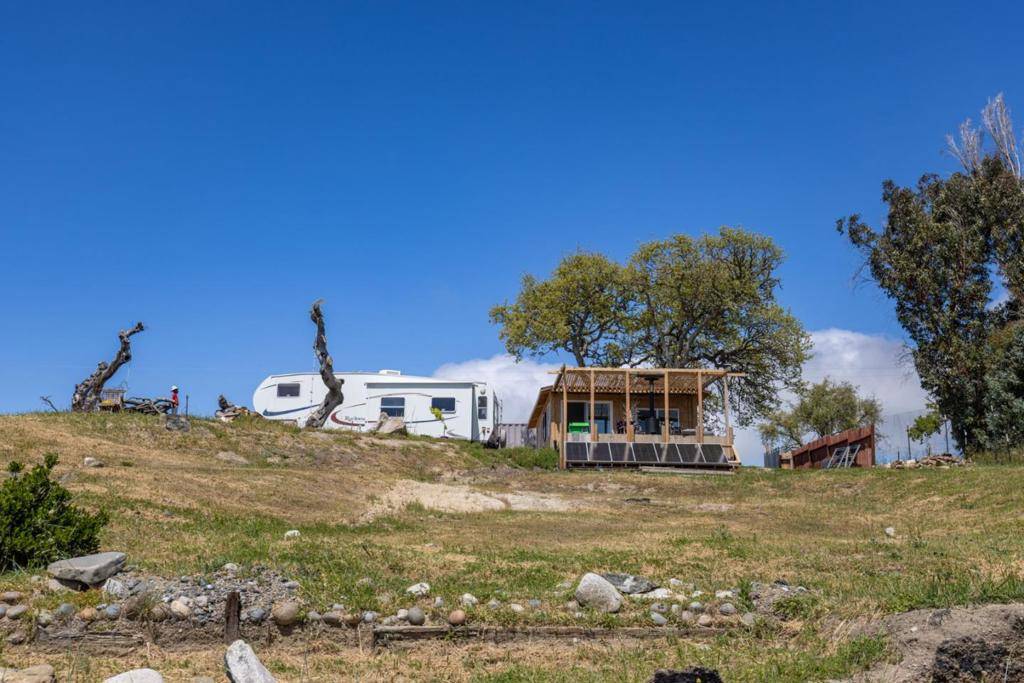 Carmel Valley, CA 93924,35000 Sky Ranch RD