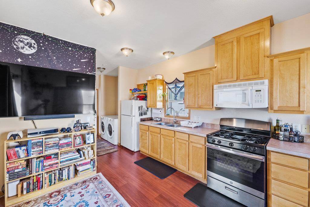 Santa Cruz, CA 95065,1730 Commercial