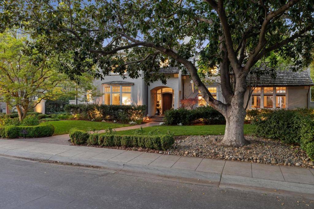 Palo Alto, CA 94303,1585 Edgewood DR