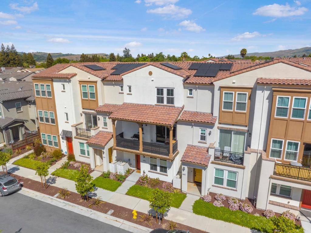 Morgan Hill, CA 95037,605 Los Castanos DR