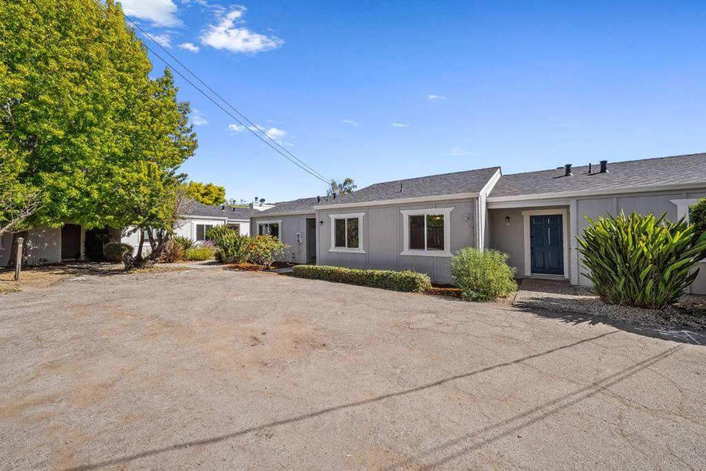Santa Cruz, CA 95065,3268 Mission DR