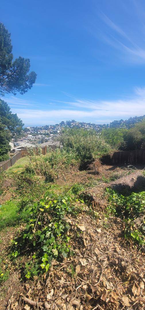 Brisbane, CA 94005,261 Humboldt RD