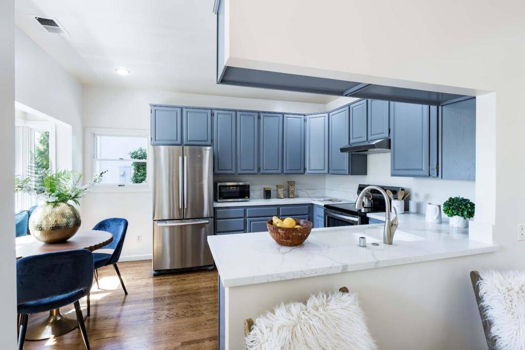 Palo Alto, CA 94301,119 Kellogg AVE