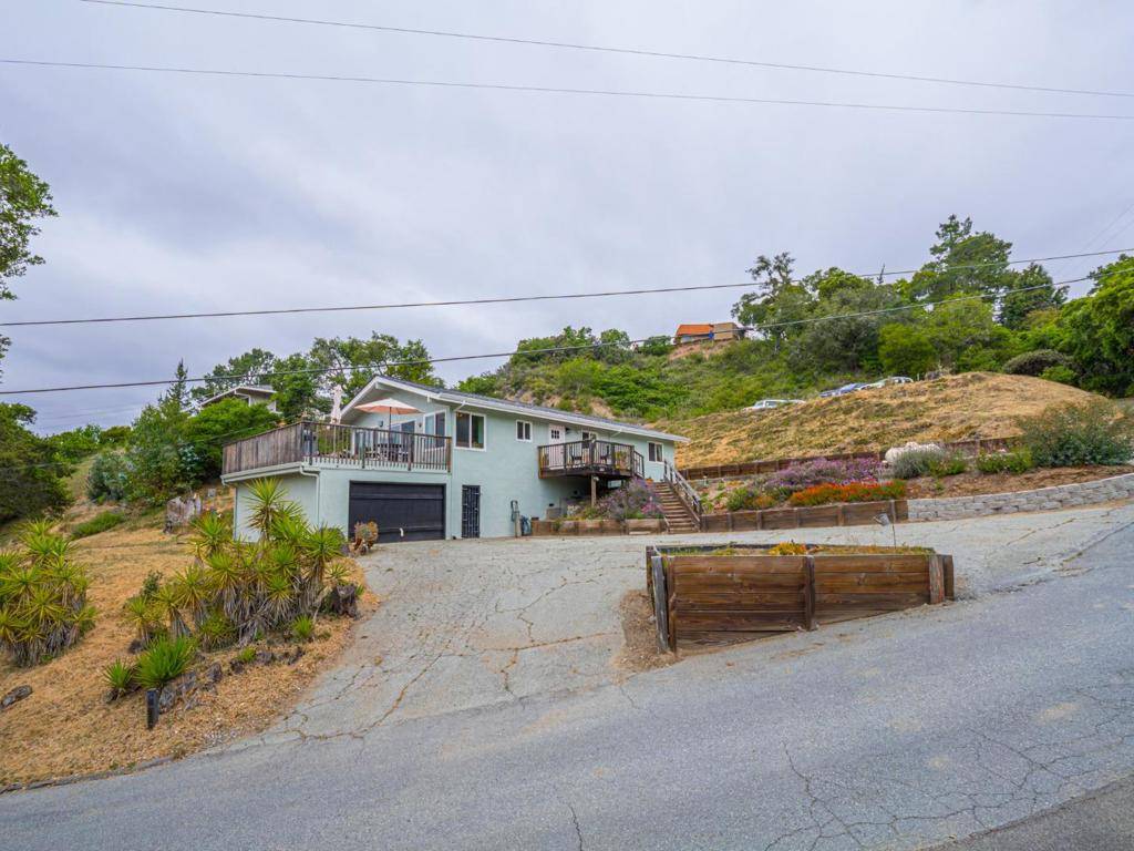 Corralitos, CA 95076,353 Allan LN