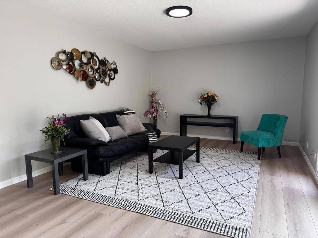 Fremont, CA 94536,2755 Country DR #233