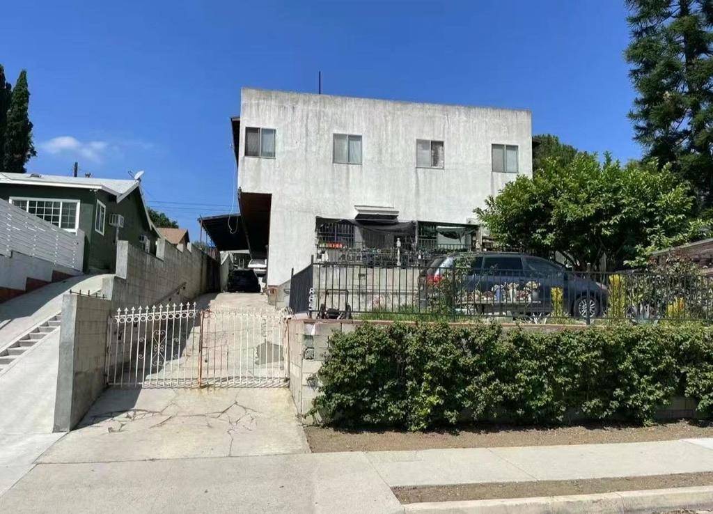 Los Angeles, CA 90042,865 N Avenue 50