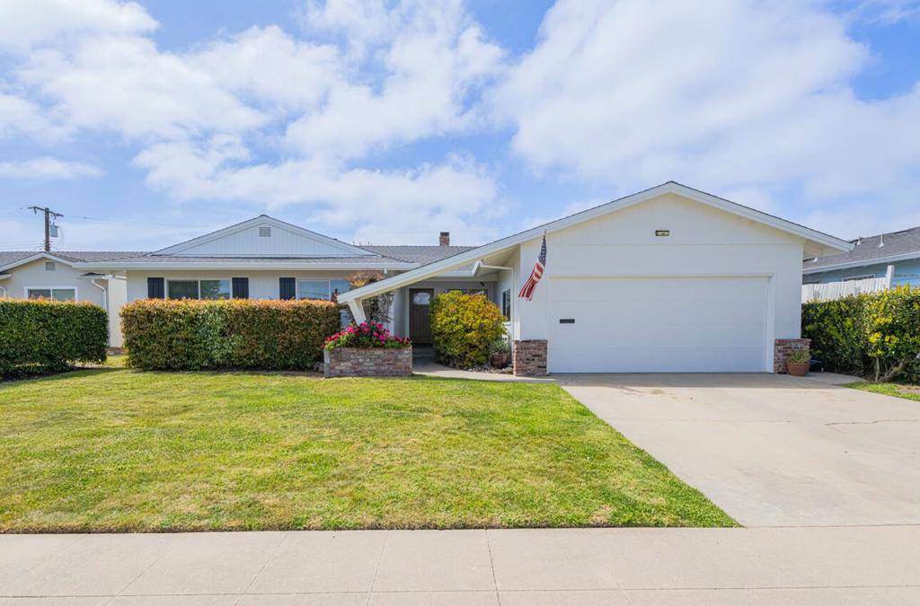 Salinas, CA 93901,914 Junipero WAY