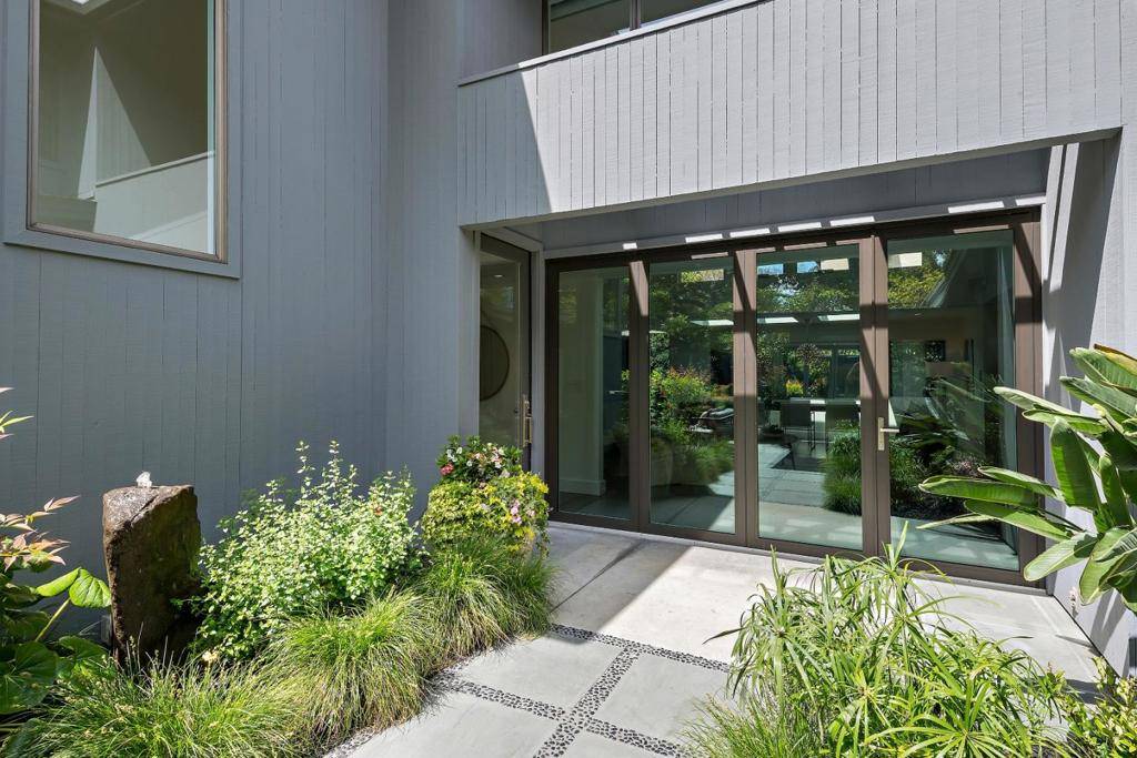 Palo Alto, CA 94301,1101 Hamilton AVE