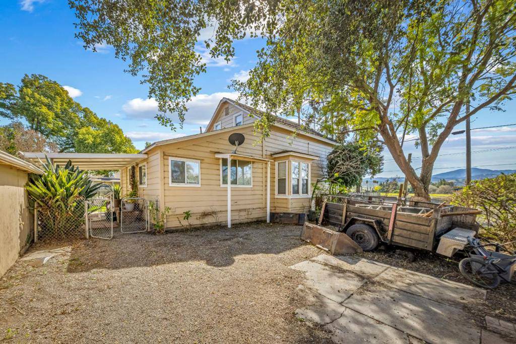 Morgan Hill, CA 95037,586 Monterey RD