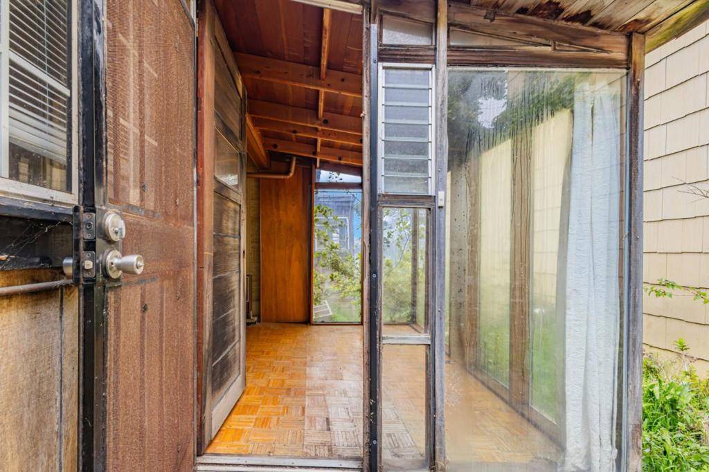 San Francisco, CA 94112,658 Lisbon ST
