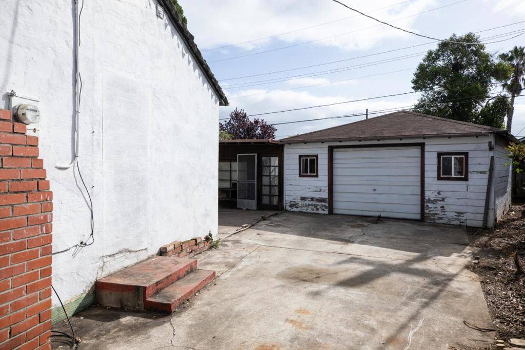 Campbell, CA 95008,824 Jones WAY