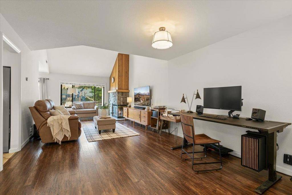 Morgan Hill, CA 95037,17068 Creekside CIR