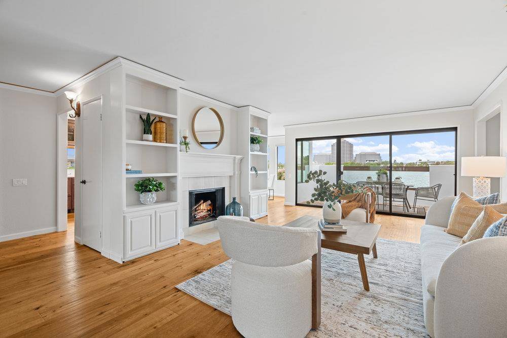 Foster City, CA 94404,877 Balboa LN