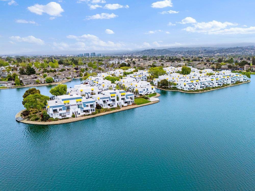 Foster City, CA 94404,877 Balboa LN