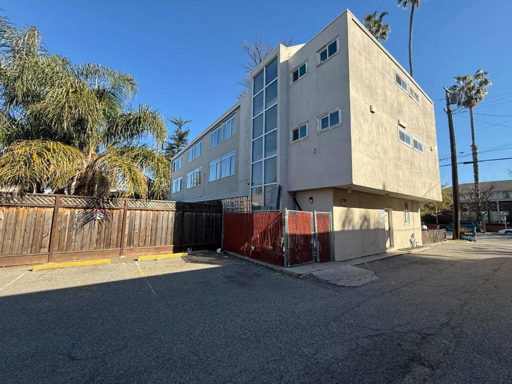 San Jose, CA 95112,155 S 11th ST