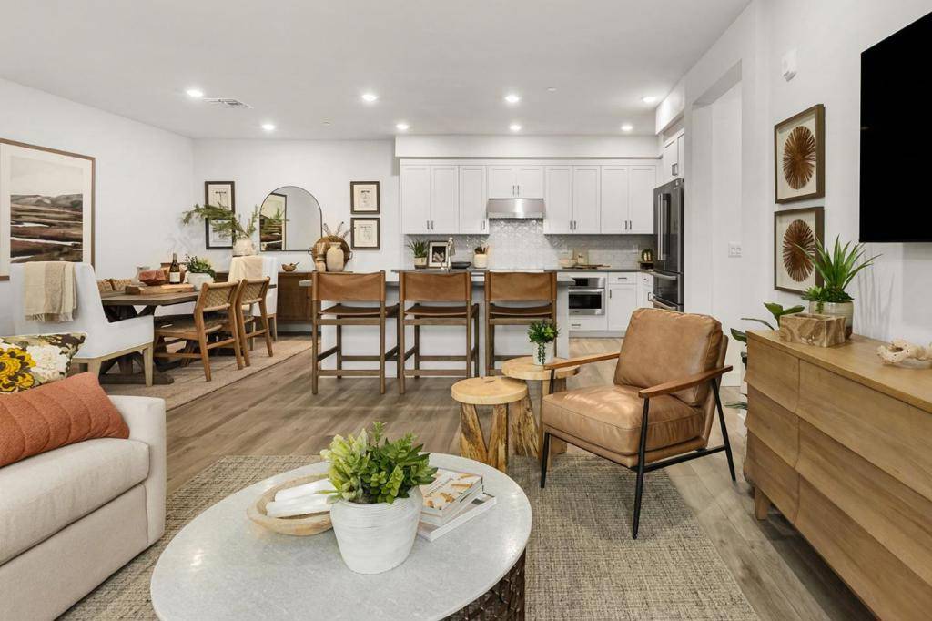Sunnyvale, CA 94087,1304 Barbet CIR #1