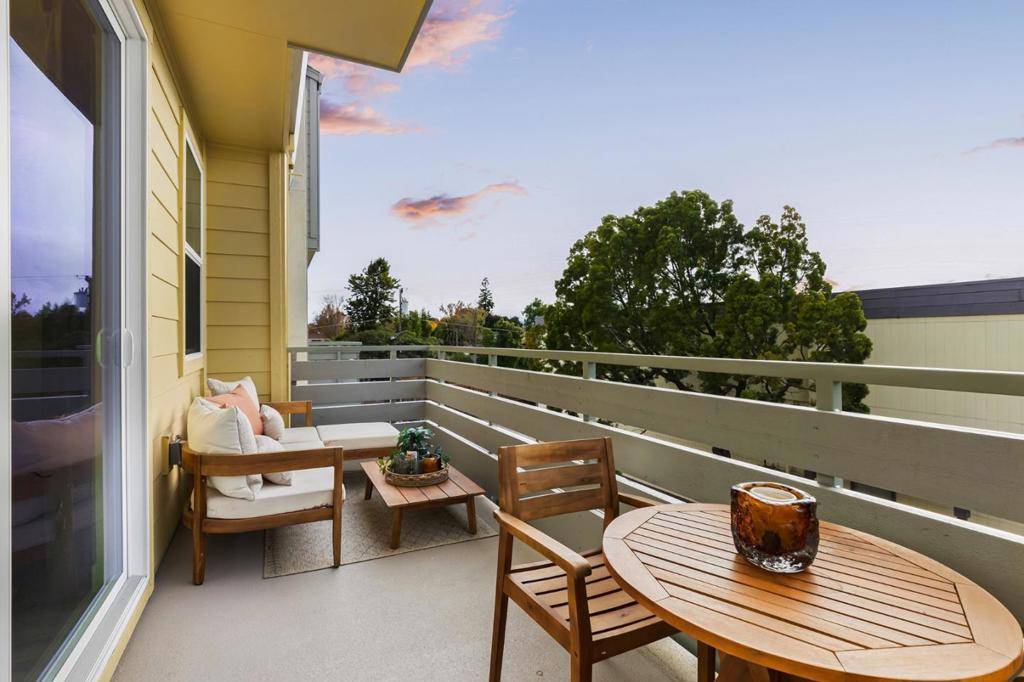 Sunnyvale, CA 94087,1304 Barbet CIR #1