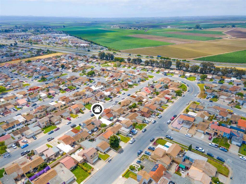 Salinas, CA 93906,1656 Seville ST