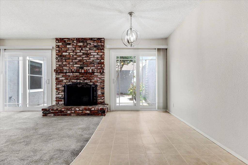 Salinas, CA 93906,1656 Seville ST