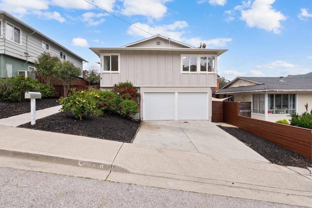 Pacifica, CA 94044,1165 Banyan WAY