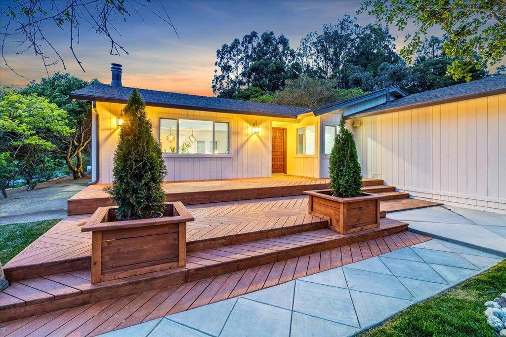 Salinas, CA 93907,7183 Tustin RD