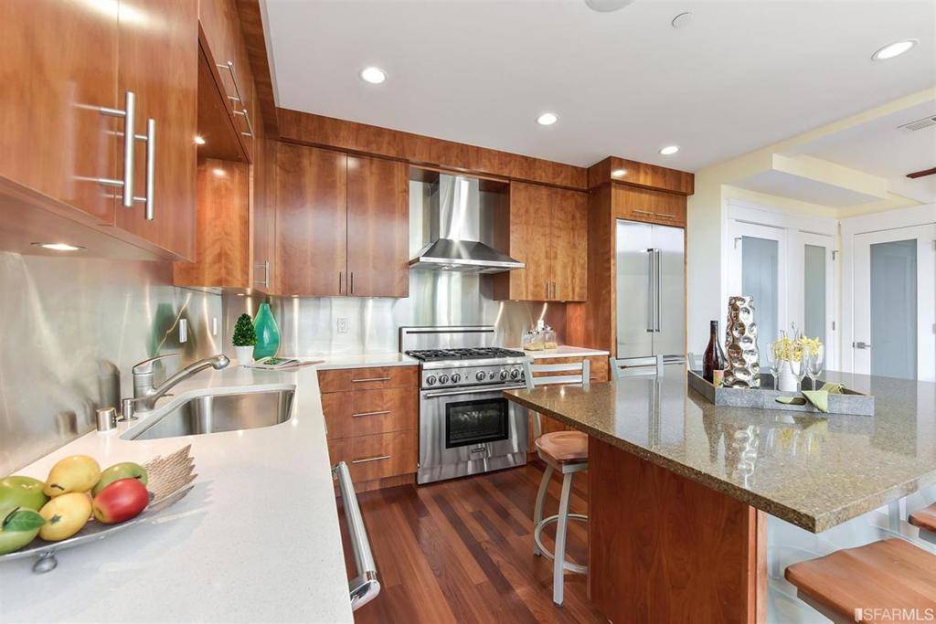 San Francisco, CA 94118,373 6th Avenue