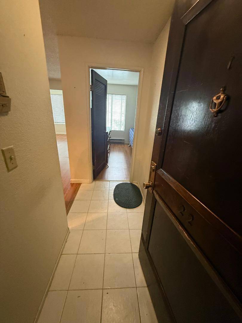 Redwood City, CA 94062,1140 Whipple AVE #22