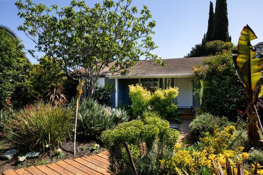 East Palo Alto, CA 94303,2336 Palo Verde AVE