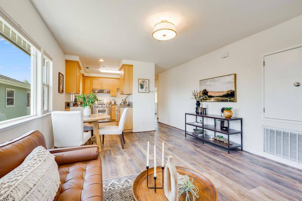 Aptos, CA 95003,2979 Mar Vista DR #200