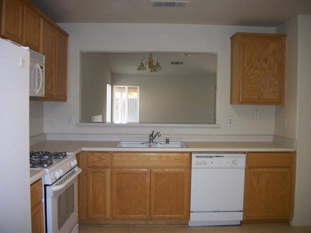 Los Banos, CA 93635,642 Kensington CIR
