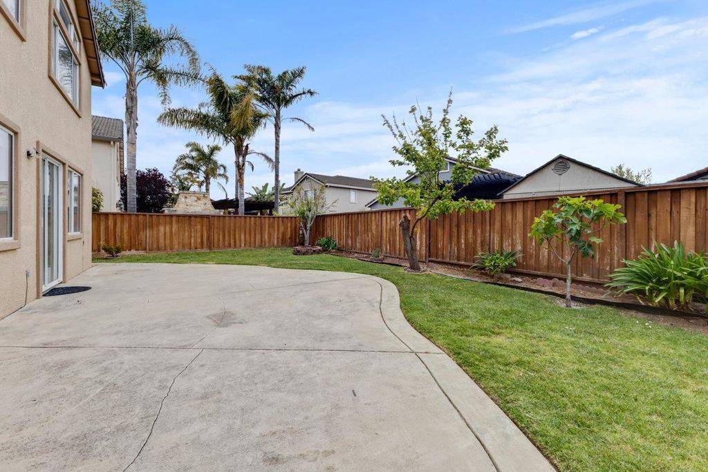 Salinas, CA 93906,1033 Lewis ST