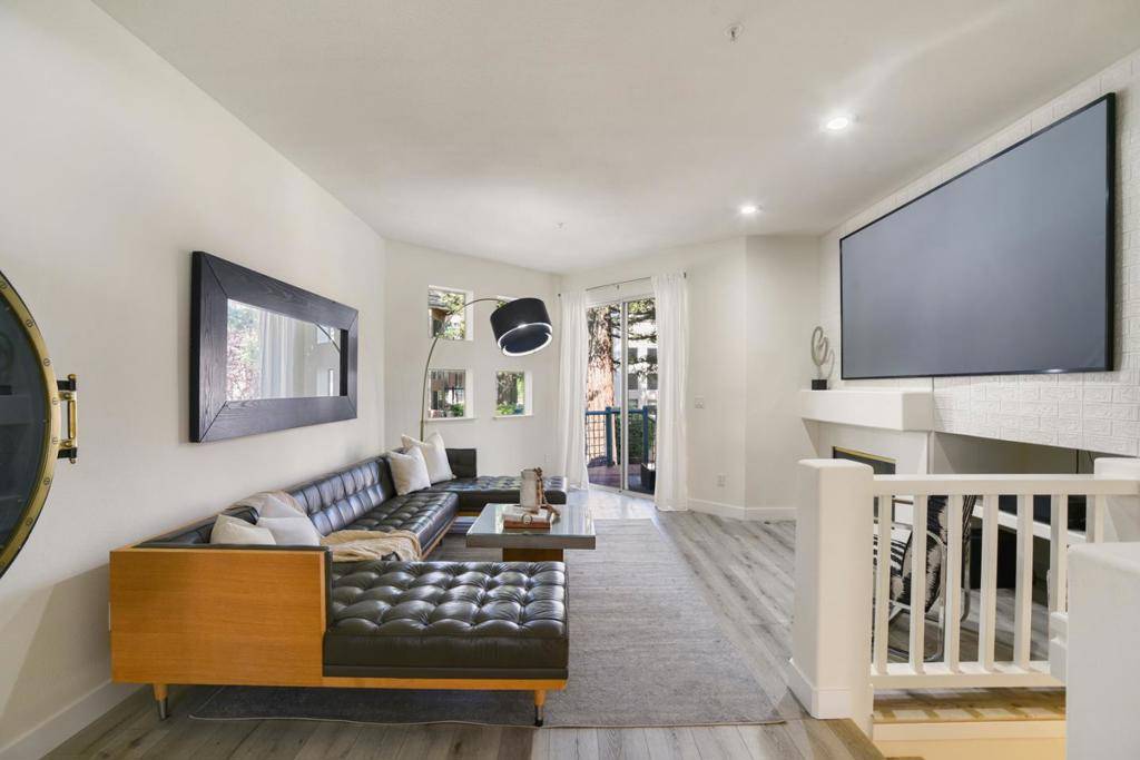 Sunnyvale, CA 94086,989 Asilomar TER #4