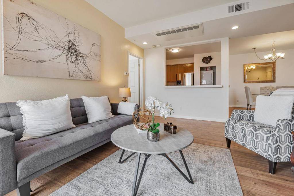 South San Francisco, CA 94080,1400 El Camino Real #208