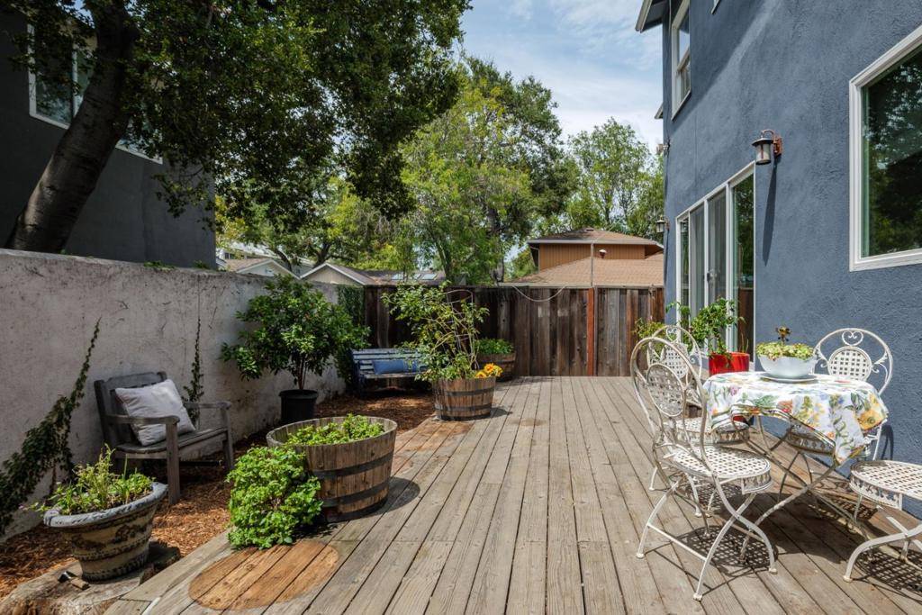 Palo Alto, CA 94301,643 Channing AVE
