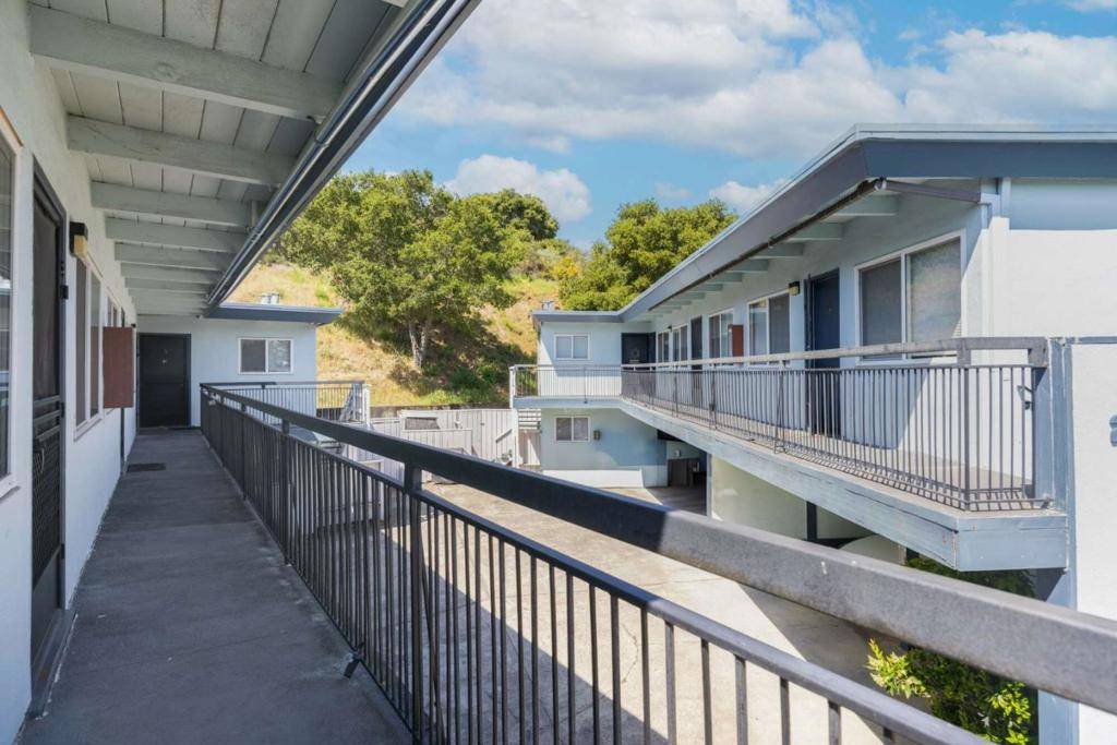 Belmont, CA 94002,2241 Village CT