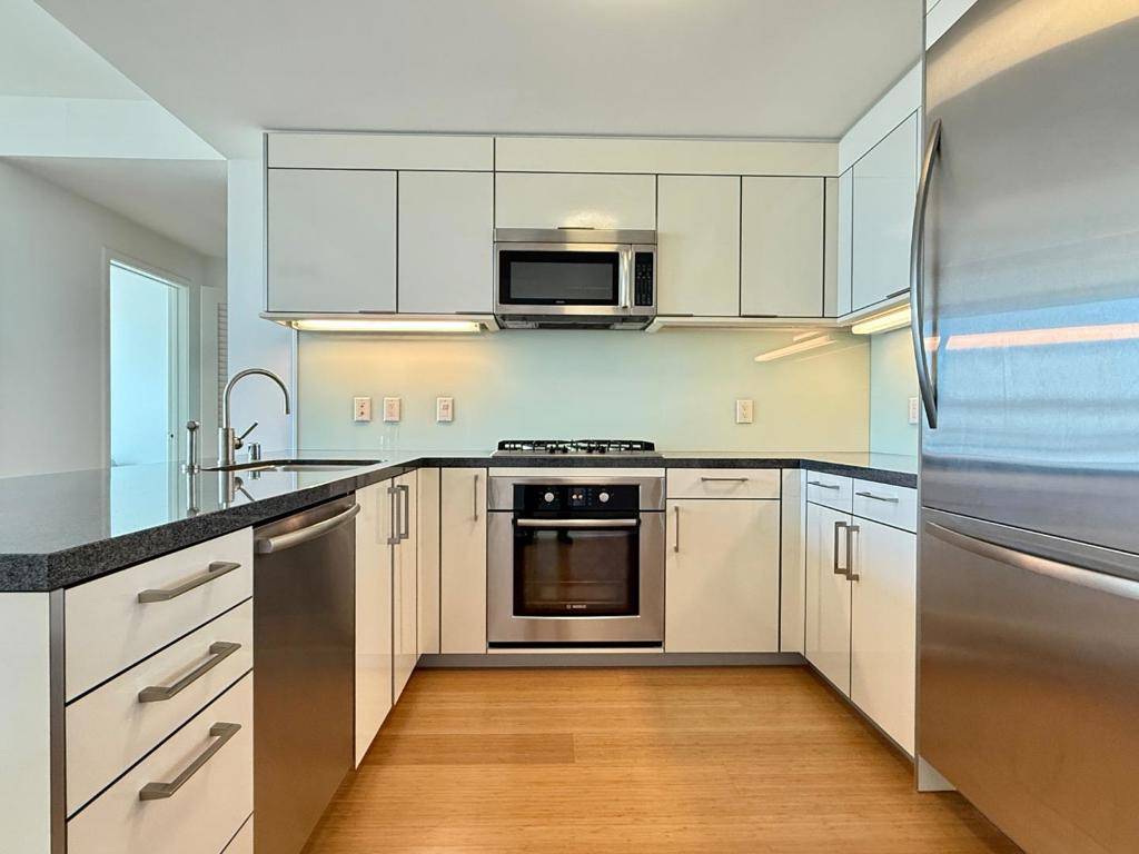 San Francisco, CA 94105,338 Spear ST #16E