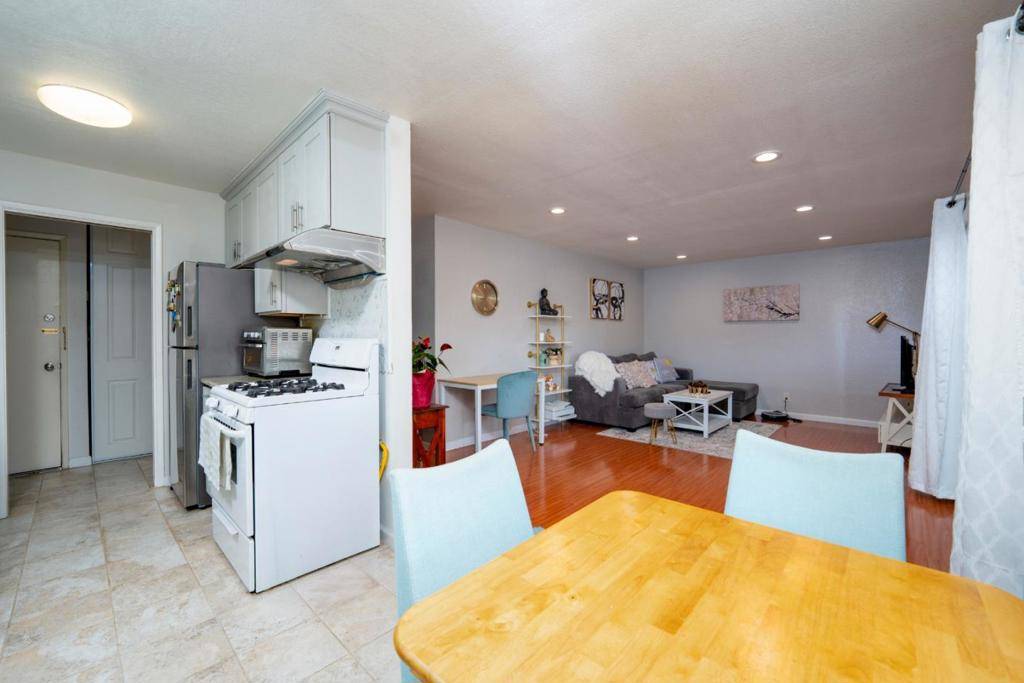 Fremont, CA 94536,2755 Country DR #140