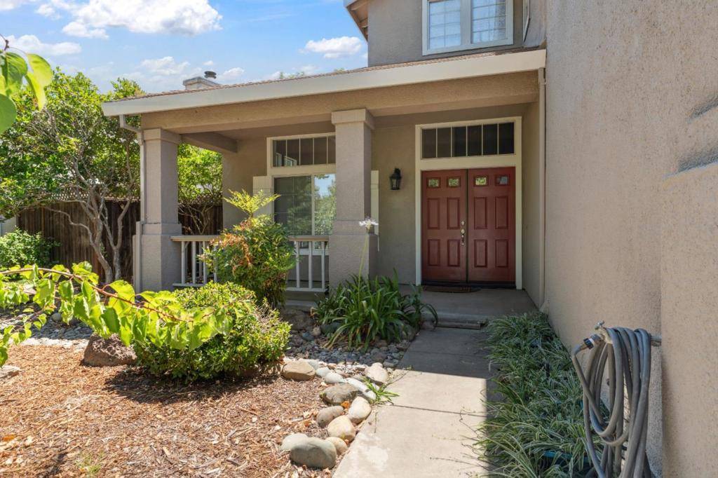 Davis, CA 95618,1418 Eligio LN