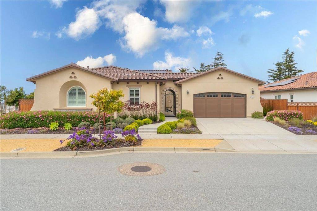 Marina, CA 93933,2999 Bluffs DR