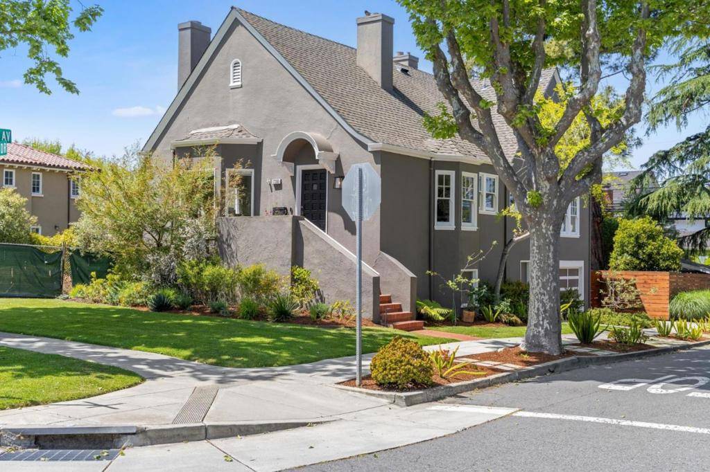 Burlingame, CA 94010,2200 Hillside DR