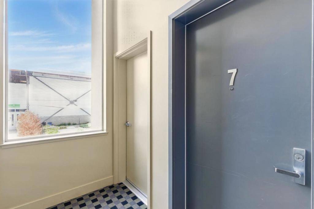 San Francisco, CA 94107,1000 Pennsylvania AVE #7