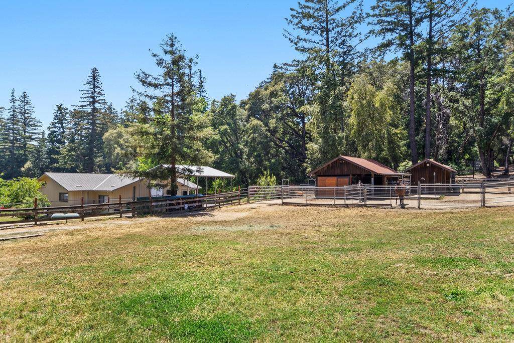 Santa Cruz, CA 95060,50 Nichols DR