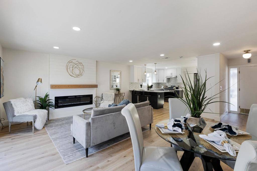 San Jose, CA 95118,3004 Vistamont DR