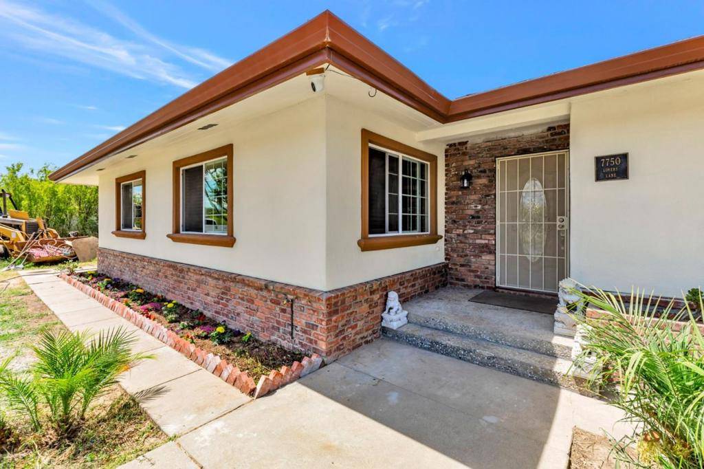 Hollister, CA 95023,7750 Lovers LN