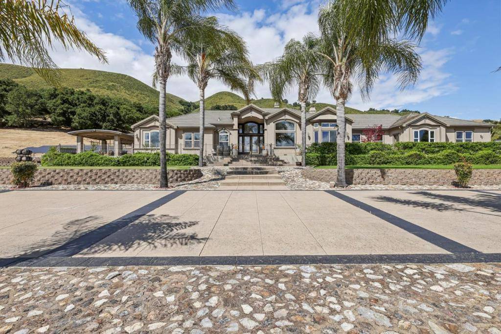 Gilroy, CA 95020,2995 Day RD