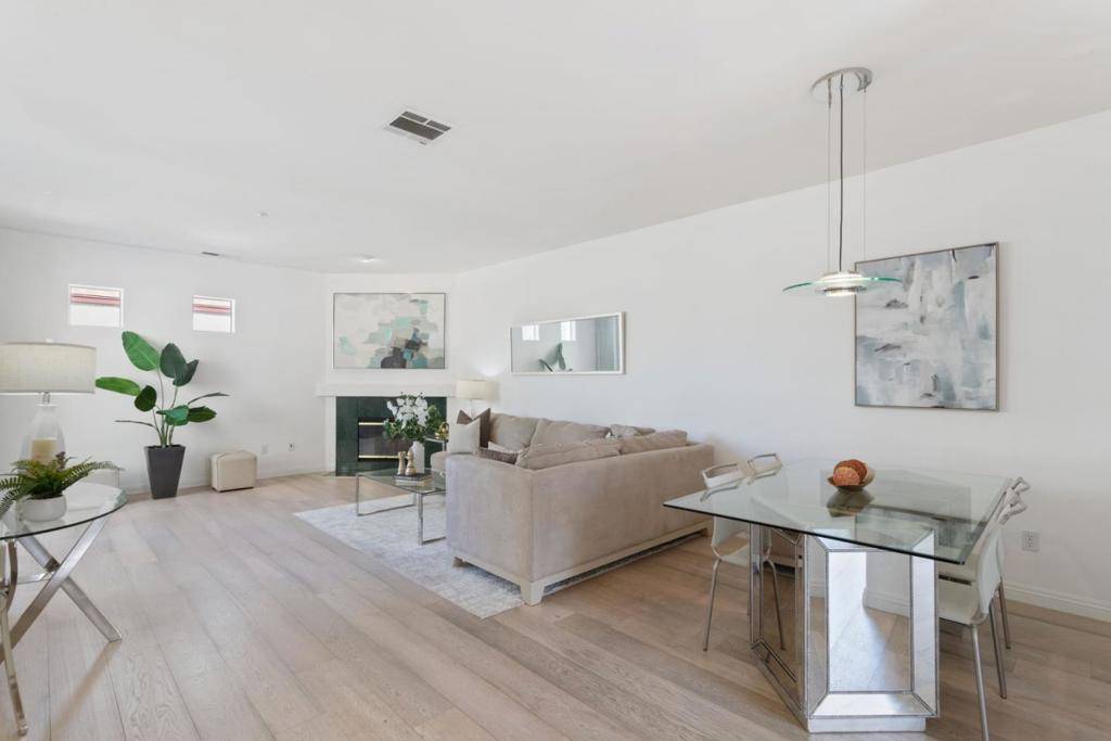 Palo Alto, CA 94306,2573 Park BLVD #U204