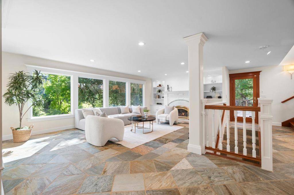 Los Gatos, CA 95033,23447 Skyview TER