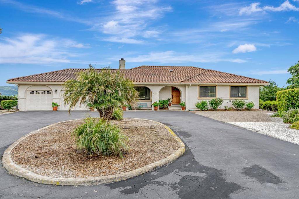 San Juan Bautista, CA 95045,340 Merrill RD